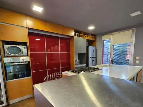 Casa 5 ambientes en venta en Leloir