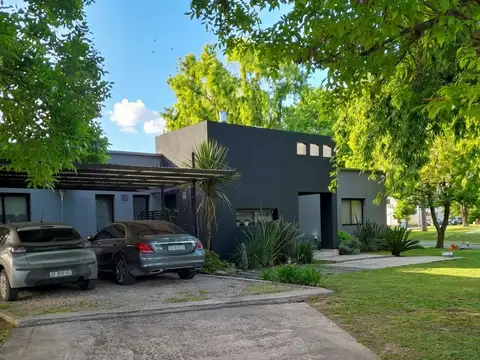 CASA EN VENTA BARRIO ALAMO ALTO