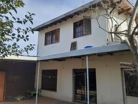 Depto Tipo Casa 4 ambientes con 2 baños
