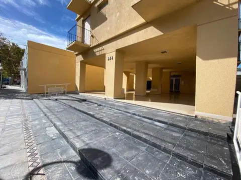 Hipolito Yrigoyen 800, Piso 9