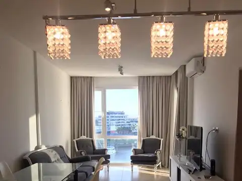 Condominio en esquina amoblado y equipado