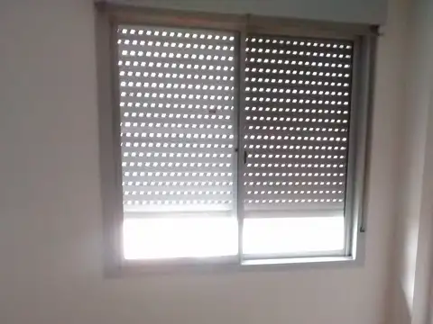 Departamento en Alquiler en Parque España, $ 750.000