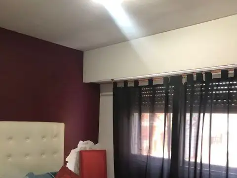 DPTO. DOS AMBIENTES AL FRENTE C/BALCON