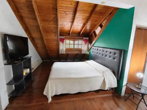 Casa en Venta en Isidro Casanova, USD 130.000