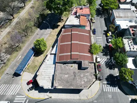 Galpon en Venta en Pompeya, USD 280.000