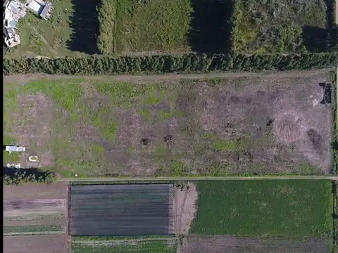 Campo en Perez cerca de la Ciudad Industria 3 Hec