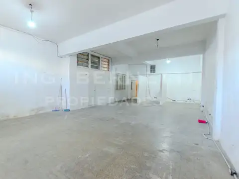 Local en Alquiler en Villa Pueyrredon, $ 1.600.000