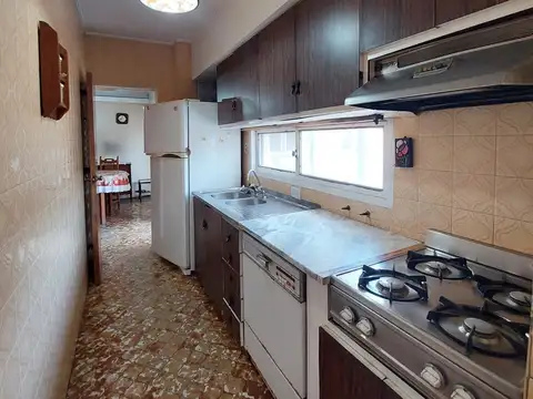 Departamento 4 ambientes con 3 baños