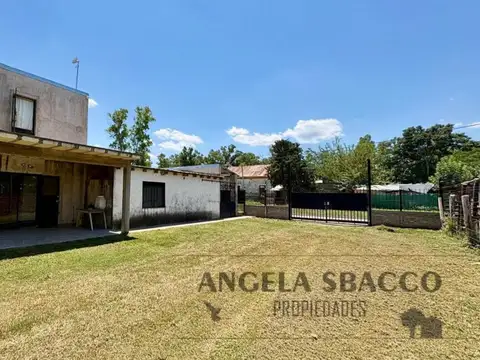 Local en venta en Arroyo de la Cruz.