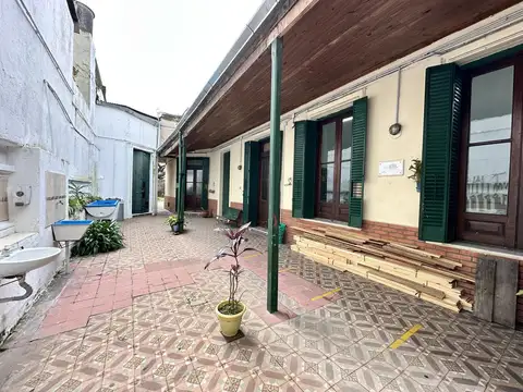 Venta propiedad ideal uso institucional o comercial en Alberdi- Rosario
