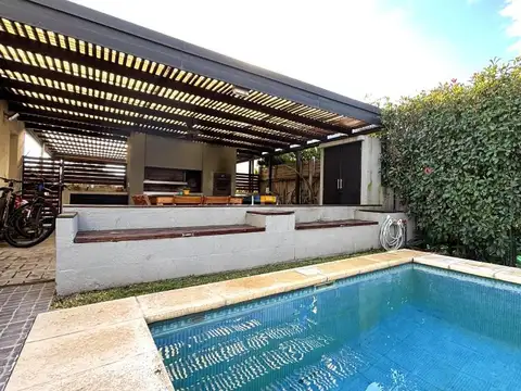 VENTA CASA PILAR DEL ESTE SIN EXPENSAS 5AMB 190M2 PILETA FINANCIA OPORTUNIDAD