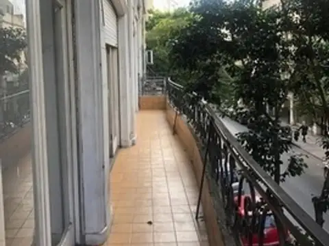 Hermoso 5AMB cerca  del Abasto Shopping