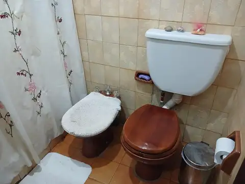 Casa 3 ambientes con 2 baños