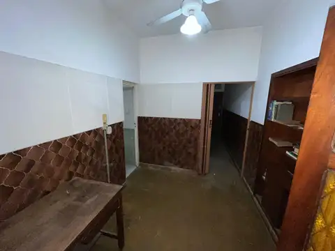 VENTA DE CASA -DOS PLANTAS EN CUIDADELA