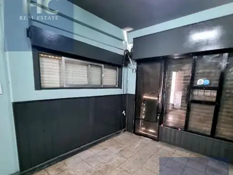 Local en Alquiler en Monte Grande, $ 800.000