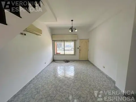 Casa en Venta con 5 cocheras
