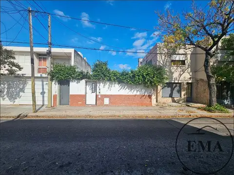 Terreno / Lote en venta de 244.61m2 ubicado en Refinerías