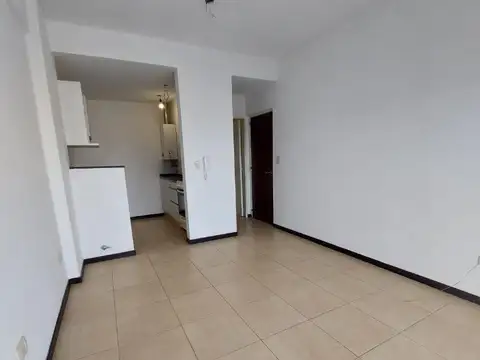 ALQUILER DEPTO FRENTE BALCON COCHERA