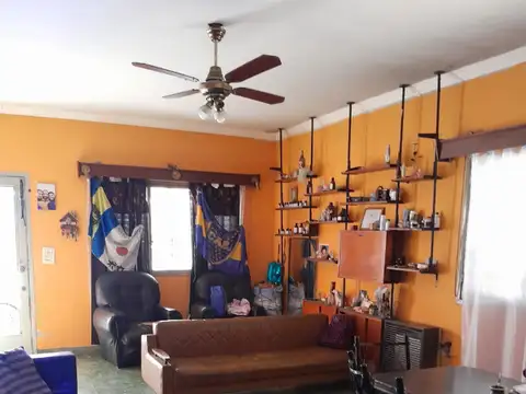 Depto Tipo Casa en Venta en Villa Dominico, USD 90.000