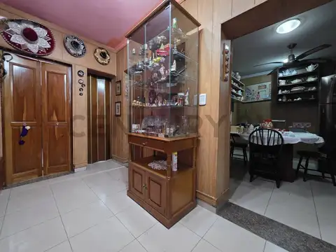 Depto Tipo Casa en Venta 56 años