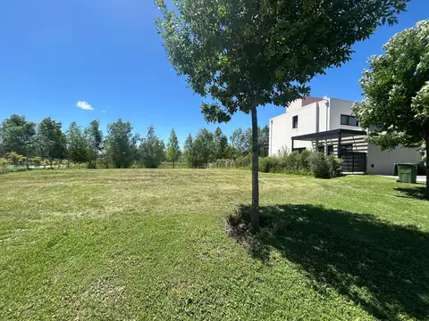 LOTE EN VENTA - EL NAUDIR AGUAS PRIVADA