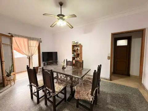 Depto Tipo Casa en Venta en Ramos Mejia, USD 70.000