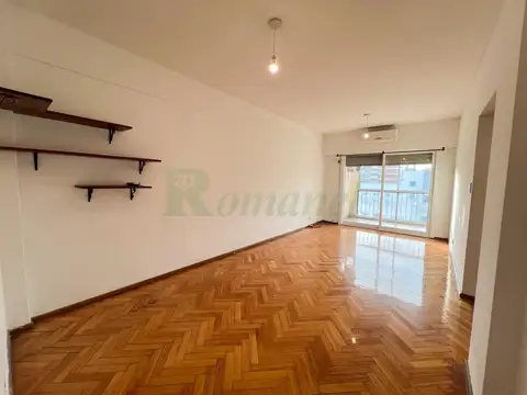 Avenida Juan Bautista Alberdi 1100, Piso 8°