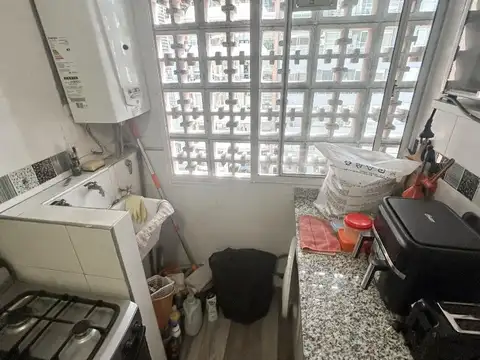 Departamento 4 ambientes c/cochera y balcón al frente