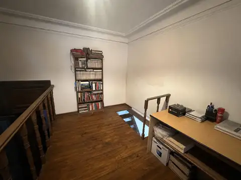 Depto Tipo Casa en Venta 100 años