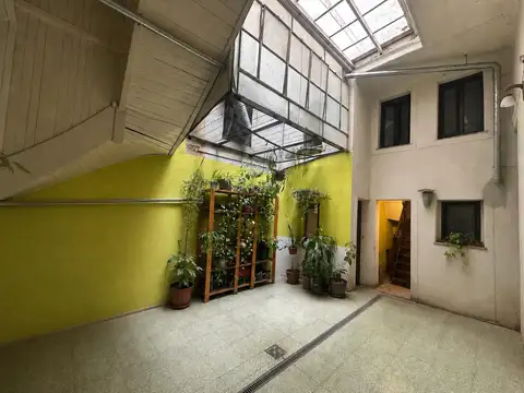 Depto Tipo Casa en Venta de 4 ambientes