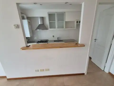 Departamento en Alquiler en Paseo Aldrey, $ 800.000