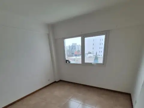 SEMIPISO  2 AMB. 50 M2.  - EXTERNO - SHOPING NUEVO