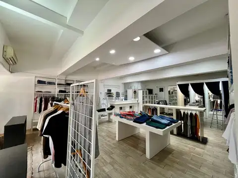 Av Córdoba 4700 V Crespo Local alq $ 2.500.000
