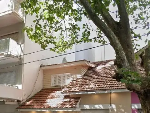 Casa en venta - 3 Dormitorios 2 Baños - Mar del Plata