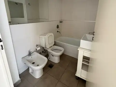 Departamento en Alquiler con 1 cocheras