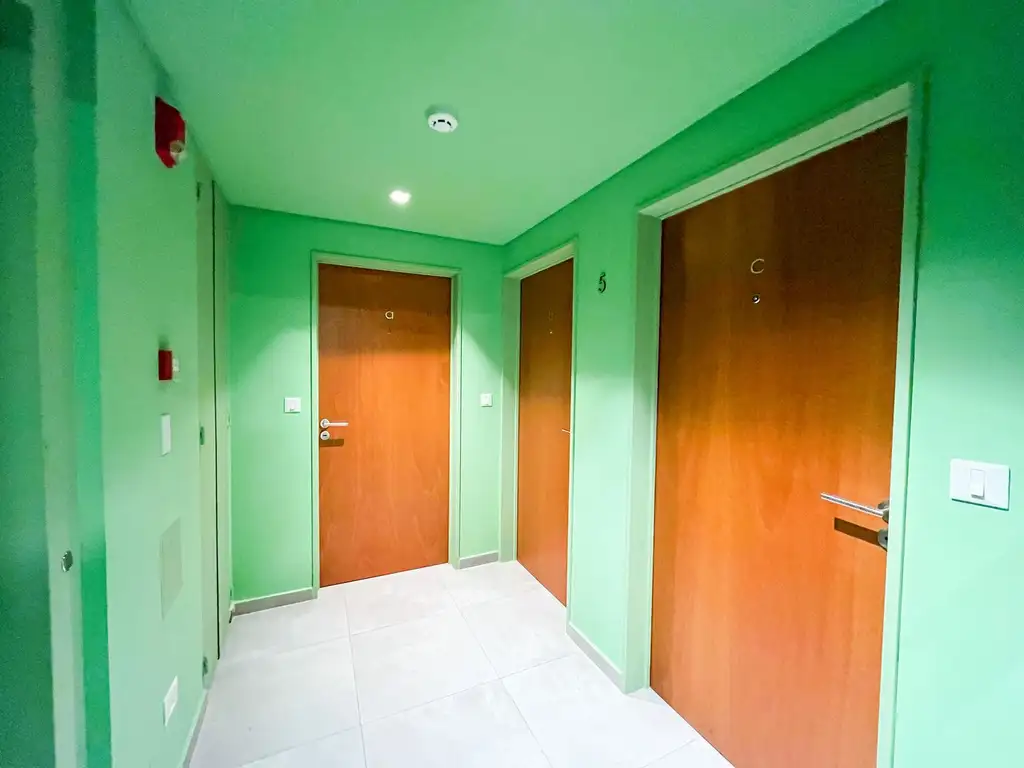 Fragata Sarmiento 1663 de 66 Unidades en Caballito