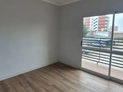 9 De Julio 100