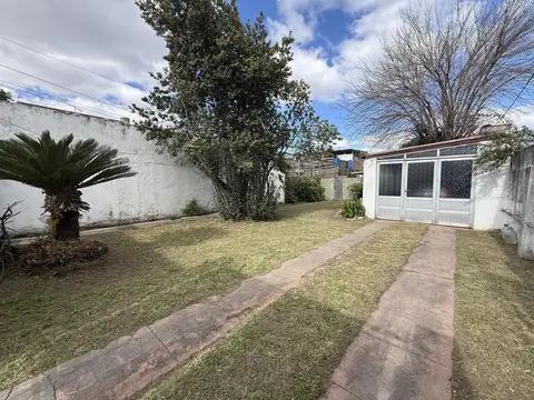 VENTA CASA BANFILED ESCUCHO OFERTAS
