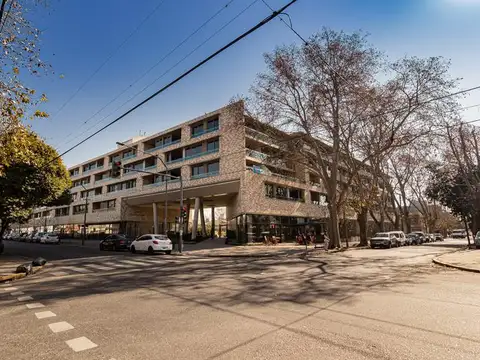 VELEZ SARSFIELD AL 500 -  VENTA DE LOCAL COMERCIAL EN CONDOS REFINERIA