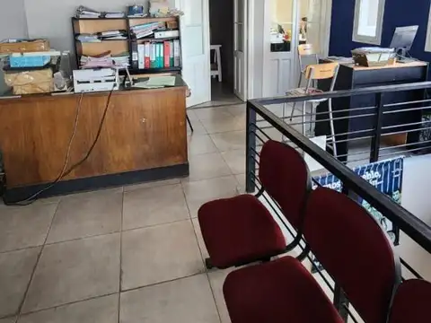 LOCAL COMERCIAL SOBRE AV. SAN MARTIN - GODOY CRUZ