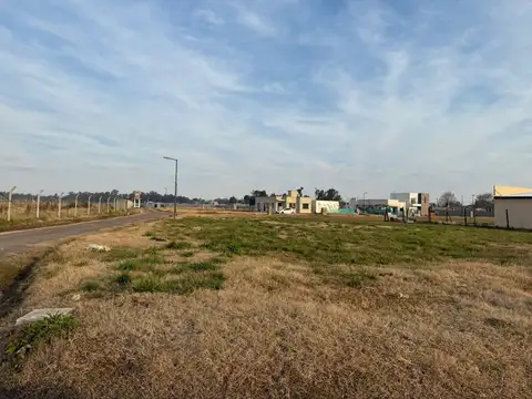 Terreno en Venta en Laguna Azul, USD 16.999