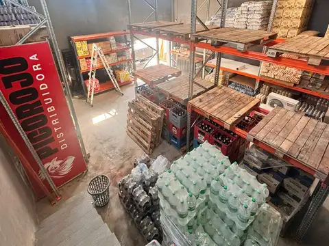 Casa en Alquiler con 2 cocheras