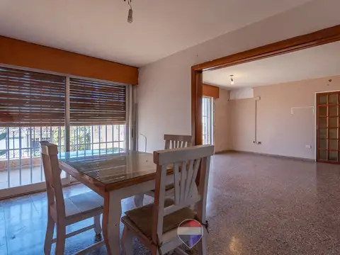 Depto Tipo Casa 5 ambientes con 1 baño