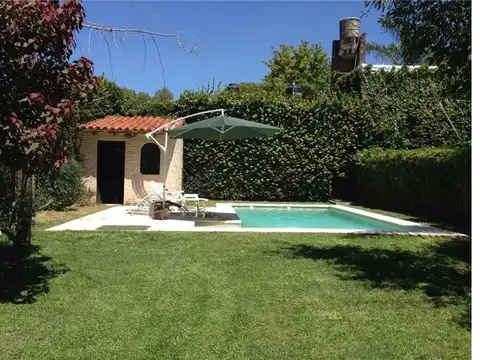 Casa 4 ambientes con 1 baño