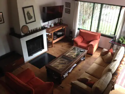 Casa 6 ambientes con 3 baños