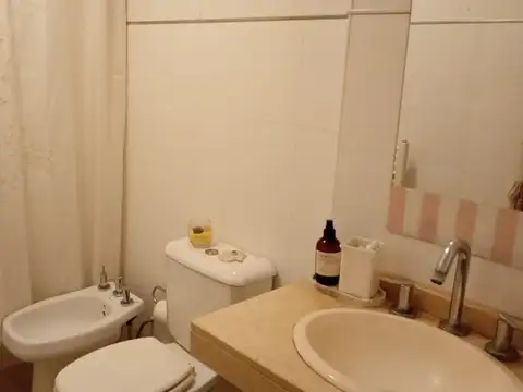 Avenida General Bartolomé Mitre 1200