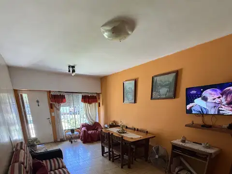 Depto Tipo Casa en Venta de 2 dormitorios