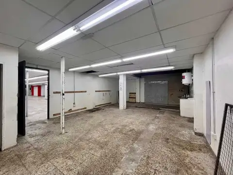 Alquiler Deposito / Local comercial 300 m2