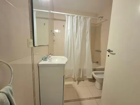 Depto Tipo Casa en Alquiler de 1 dormitorio
