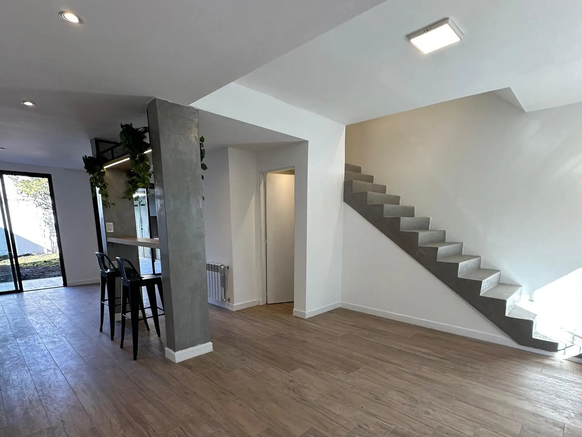 Casa en Catamarca 3800 de cuatro ambientes con jardín y garage